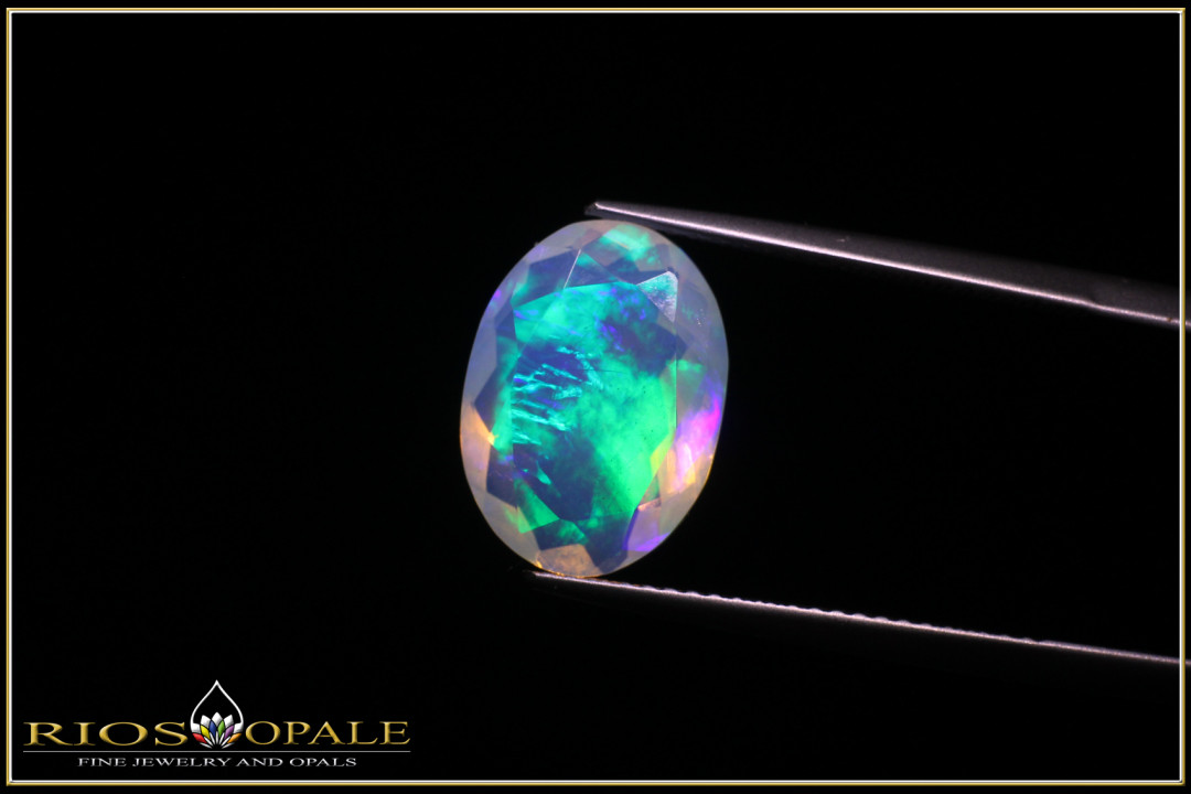 Welo Opal - 3,55ct - VVS - faceted oval cut