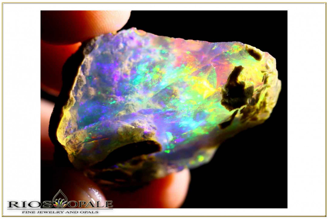 Large colorful Welo rough opal crystal - 58,66ct