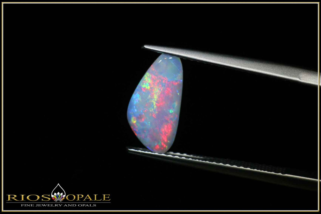 White opal from the West Side field in White Cliffs with 1,25ct.