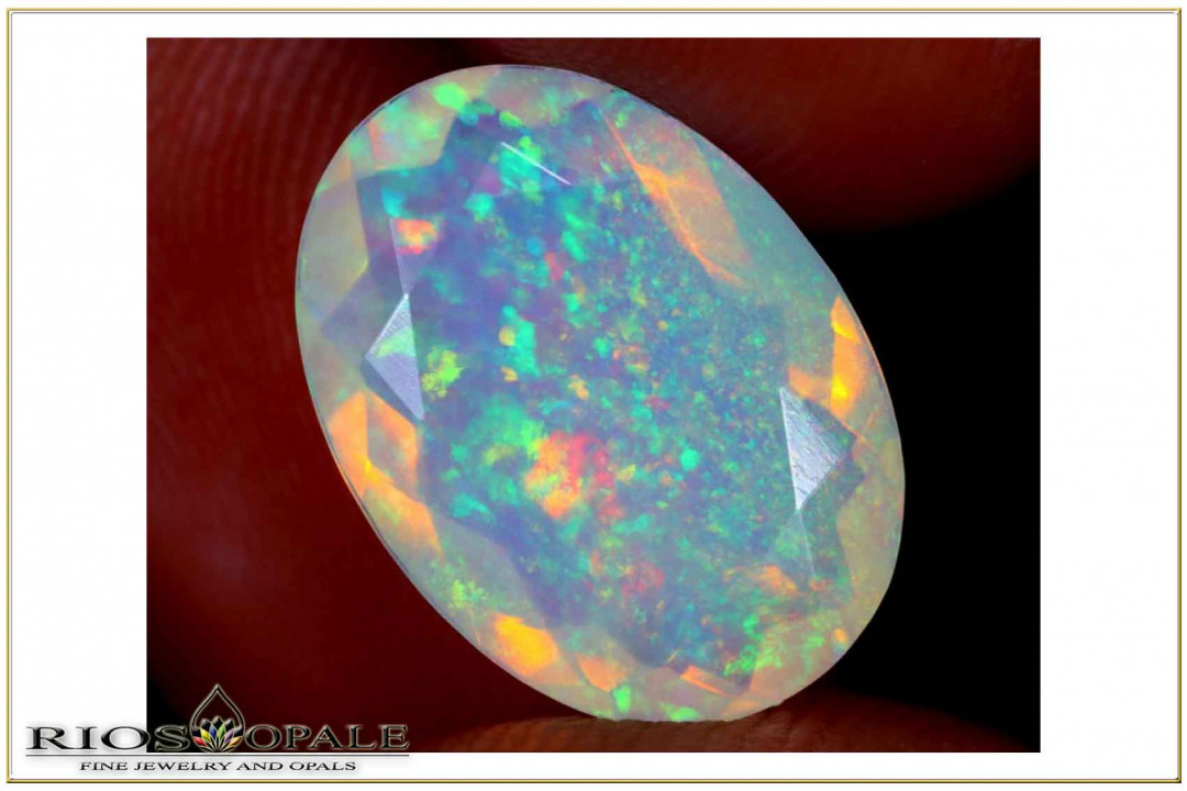 Colorful rare Pinfire Welo opal oval cut faceted - 3,56ct