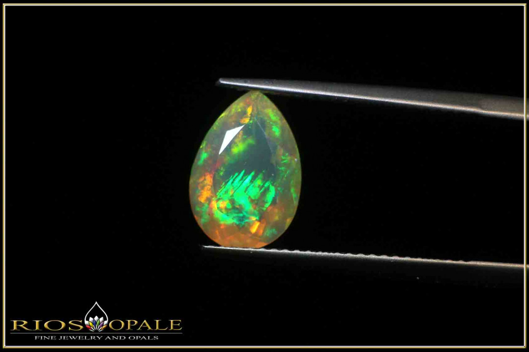 Welo Opal faceted in pear cut - 1,97ct
