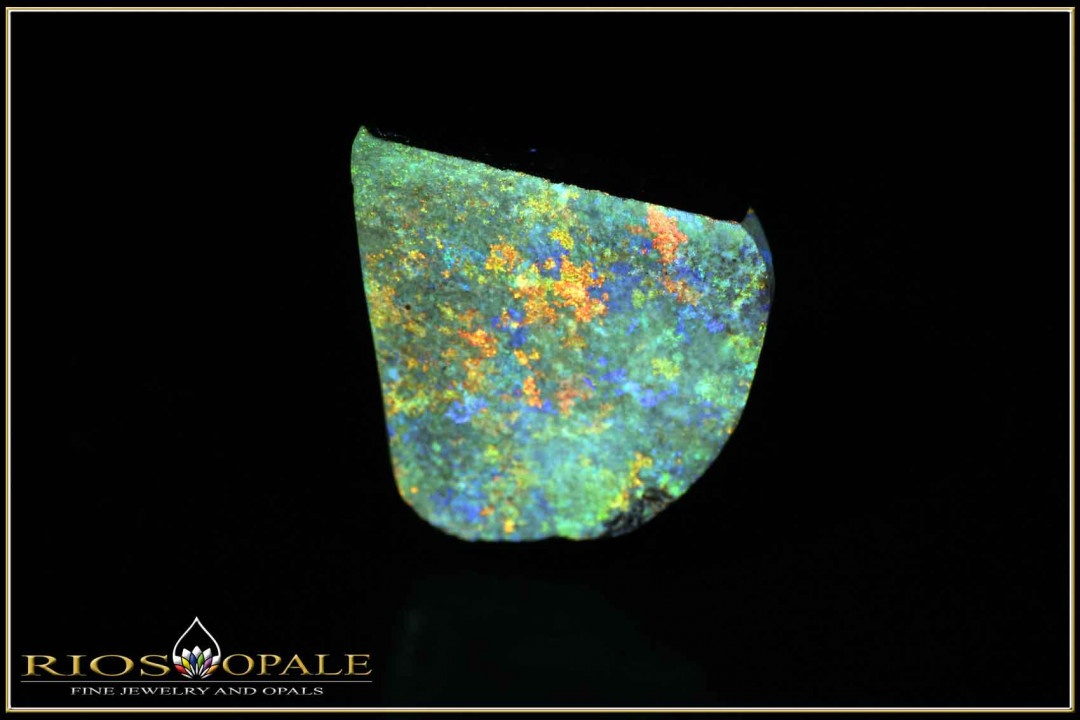 Gorgeous colorful Andamooka rough opal 13,65ct