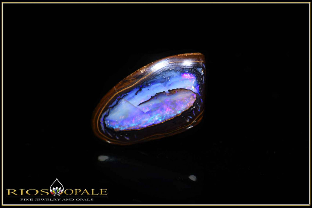 Yowah Boulder Opal nut heart - 21,56ct