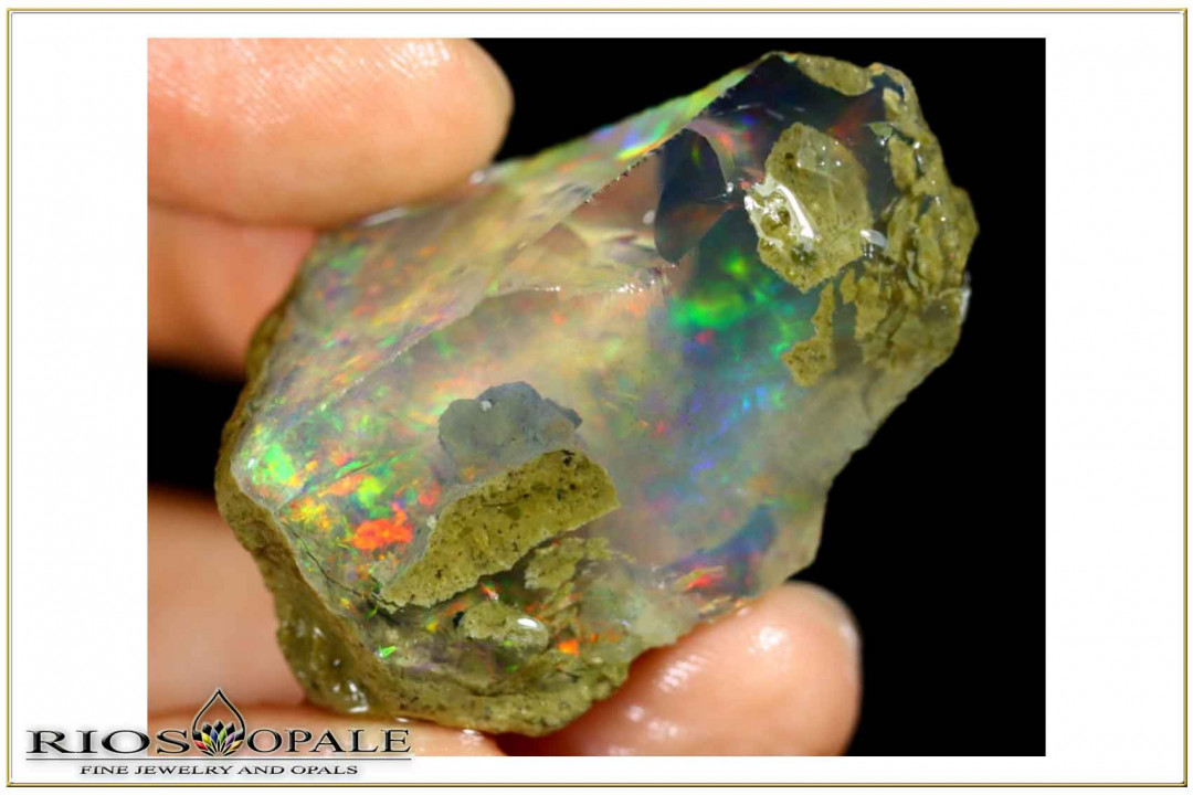 Large colorful Welo rough opal crystal - 58,66ct