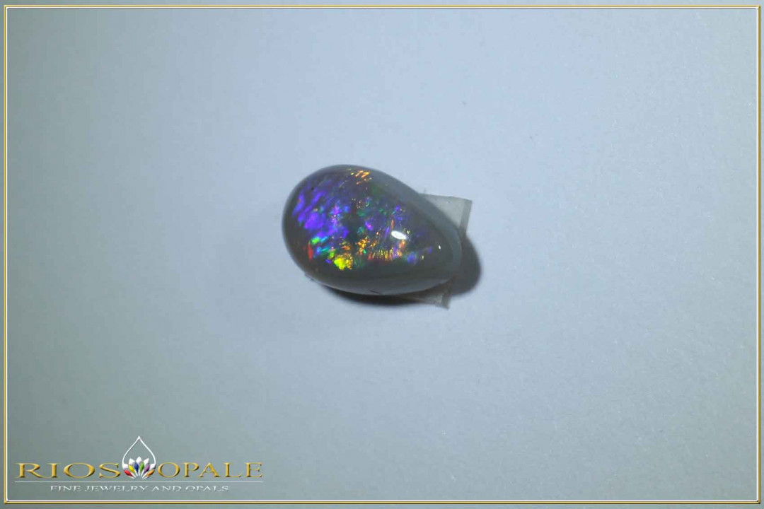 Lightning Ridge Crystal Opal - N8 Body Tone - Brillanz B6 - 0,48ct