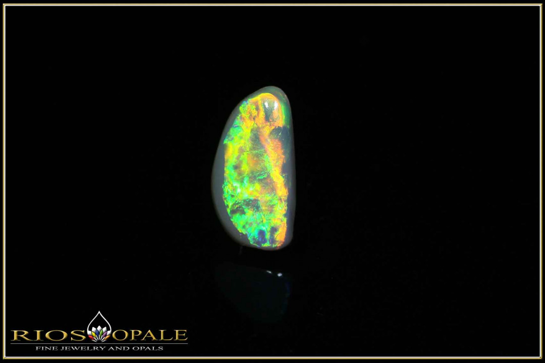 Stunning extremely bright dark opal from Lightning Ridge - N6 Body Tone - Brilliance B1 - 1.81ct