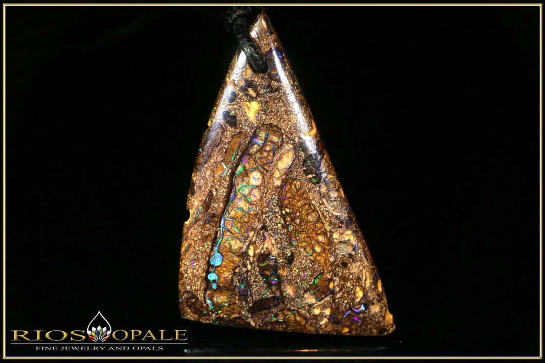 Colorful and sparkling Koroite Boulder Opal Pendant - 29,63ct.