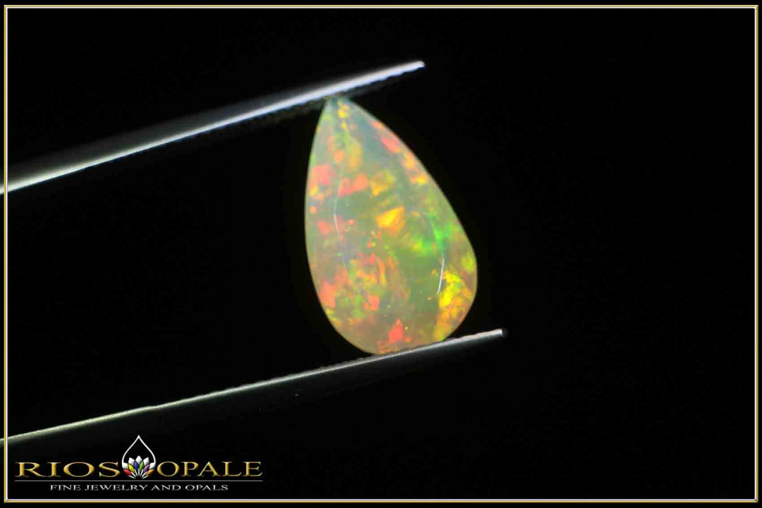Welo opal faceted pear cut - 2,79ct