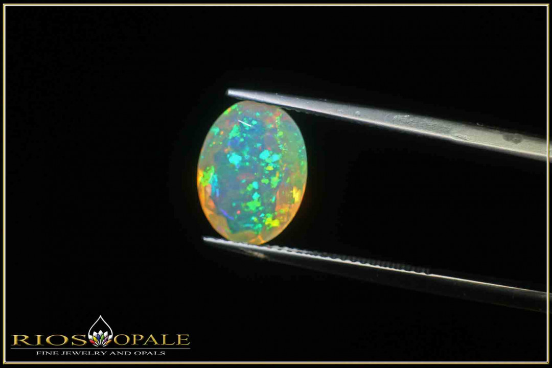 Welo Pinfire Opal facettiert im Ovalschliff  - 3,00ct
