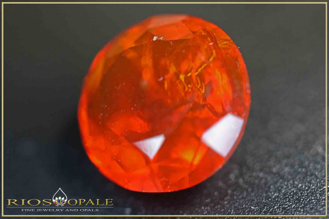 Mexican fire opal - faceted - 1,97ct