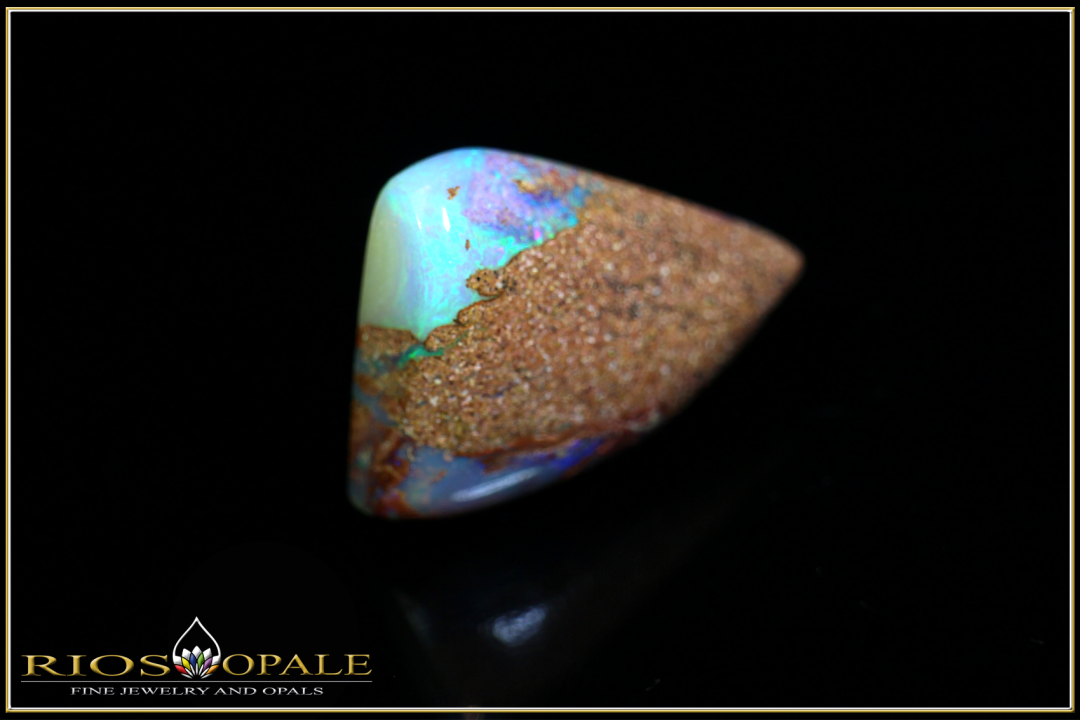 Jundah opalized wood boulder opal - 11,86ct