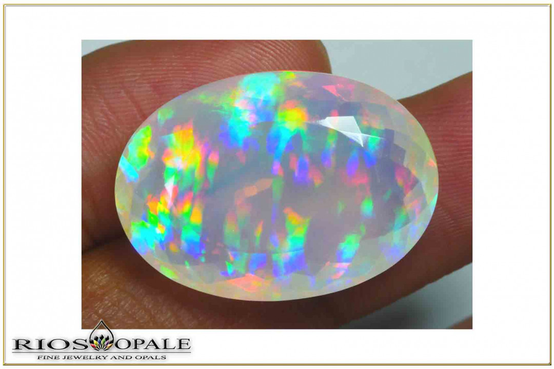 Giant Welo Prism Rainbow Oval Cut Faceted Pinfire Opal - 25,86ct